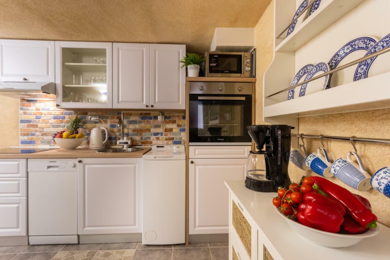 Apartman Verbenia Vrbnik  Exteriör bild